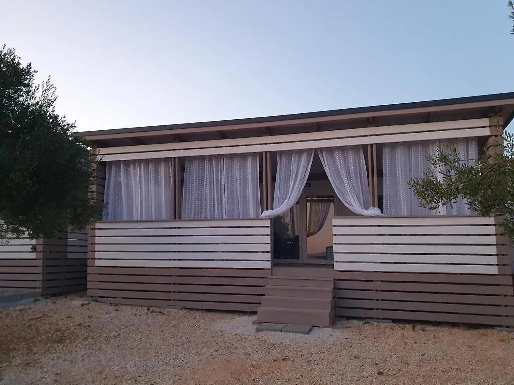 Tatil Evi Bea, Familly Place, Free Parking And Wifi In Camp Dalmatino Drage